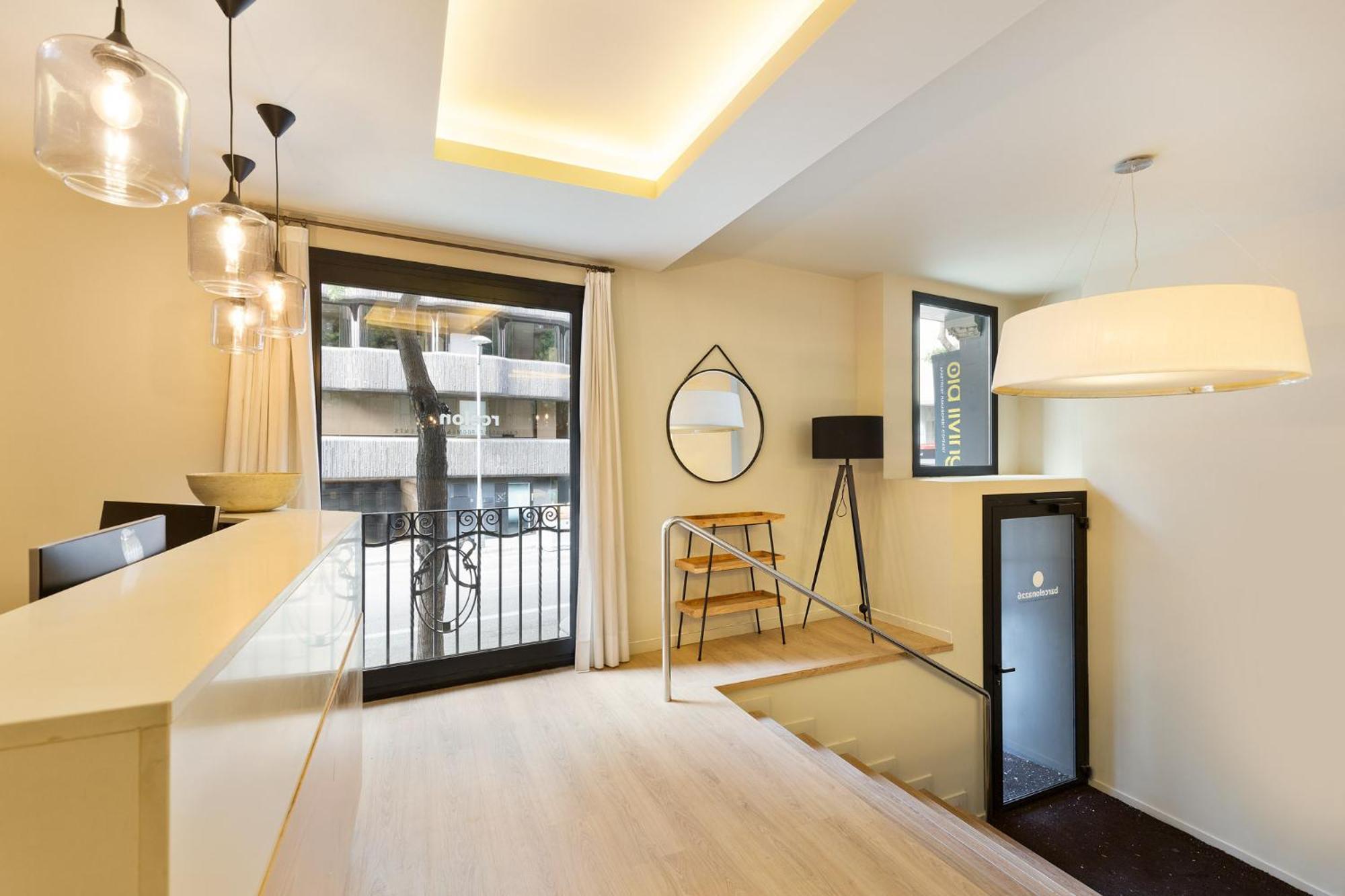 Ola Living Hostal Diagonal, Barcelona