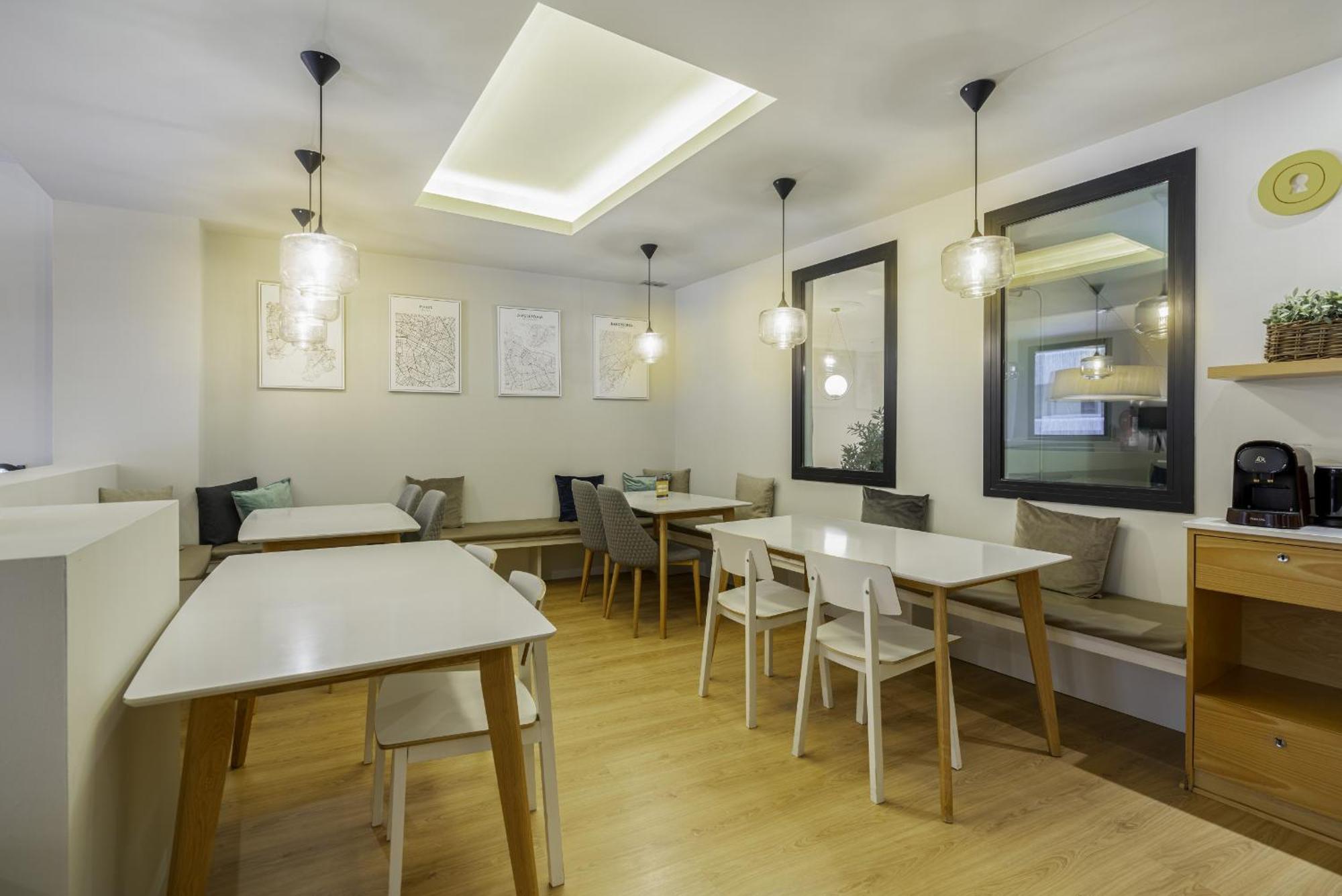 Ola Living Hostal Diagonal — Photos 2